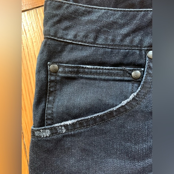 Made in Italy ARI Soho Signature Denim - Picture 14 of 16